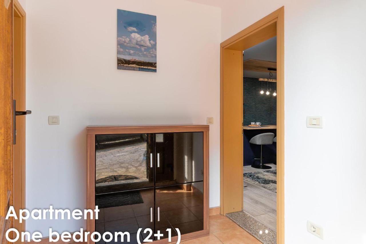Glamour Apartments Vrsar Eksteriør billede